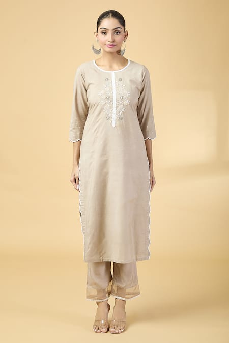 Kalakaari By Sagarika_Brown Chanderi, Silk Organza Embroidery, Sequins Round Floral Kurta And Pant Set _Online_at_Aza_Fashions