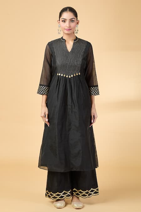Pouli Pret Black Organza, Chanderi Sequins, Cut Work, Embroidery V-neck Kurta And Pant Set Online at Aza Fashions Pouli Pret_Black Organza, Chanderi Sequins, Cut Work, Embroidery V-neck Kurta And Pant Set _Online_at_Aza_Fashions