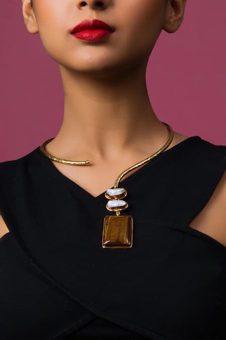 Queens Jewels Tiger Eye Pendant Necklace 