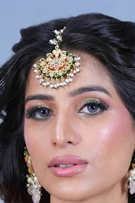 Queens Jewels Opulent Polki Kundan Embellished Maangtikka 