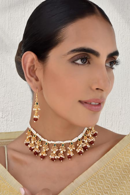 SWABHIMANN Pearl & Bead Drop Embellished Necklace Set 