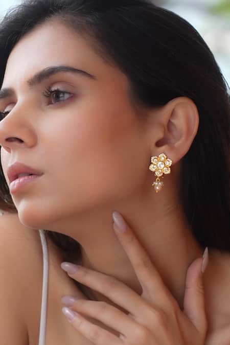 Zeeya Luxury Jewellery White Polki Flower Studded Earrings