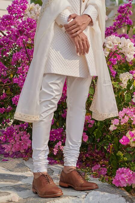 House Of Koa White Sherwani Raw Silk Textured Set at Aza Fashions House Of Koa_White Sherwani Raw Silk Textured Set _at_Aza_Fashions