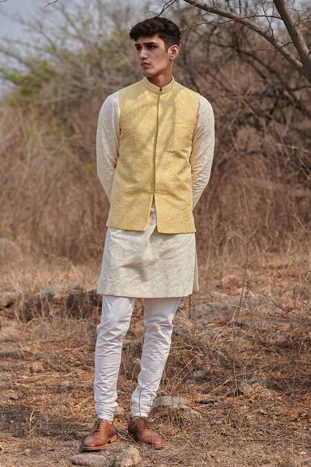 House Of Koa Yellow Bundi Raw Silk Embroidery Pearl And Kurta Set Online at Aza Fashions House Of Koa_Yellow Bundi Raw Silk Embroidery Pearl And Kurta Set _Online_at_Aza_Fashions