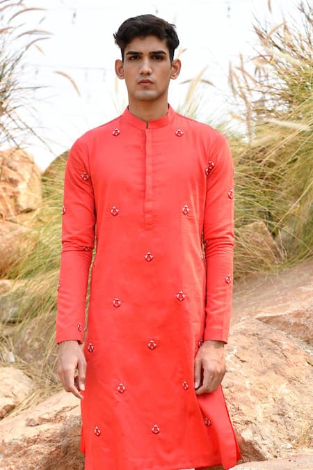Shop House Of Koa Red Chanderi, Cotton Cut Work, Pearls, Zari Hibiscus Embroidered Kurta Set at Aza Fashions Shop_House Of Koa_Red Chanderi, Cotton Cut Work, Pearls, Zari Hibiscus Embroidered Kurta Set _at_Aza_Fashions