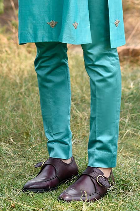 House Of Koa_Blue Chanderi, Cotton Zari King Bee Embroidered Kurta Set _Online_at_Aza_Fashions