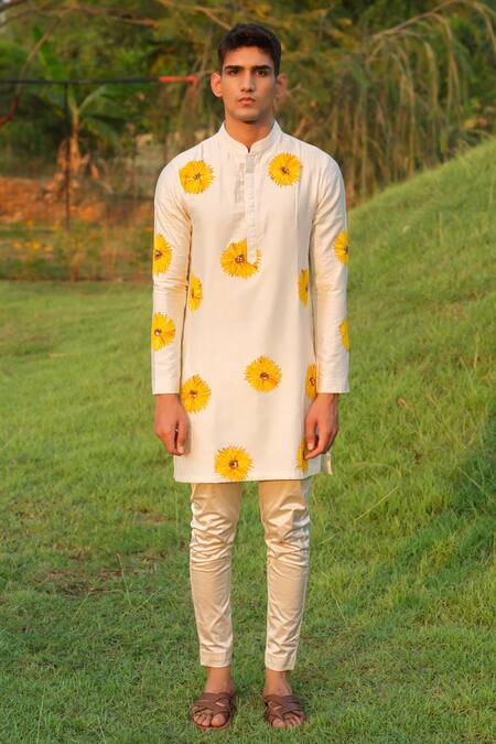 Buy_House Of Koa_Off White Chanderi, Cotton Satin Sunflower Hand Painted Kurta With Pant _Online_at_Aza_Fashions