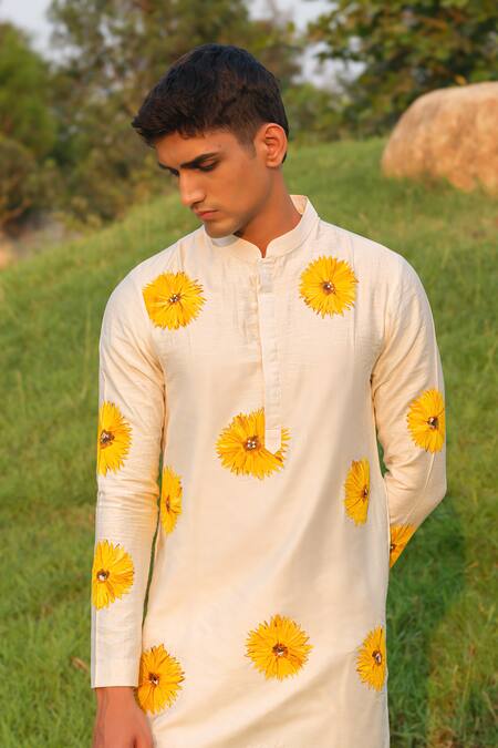 Shop_House Of Koa_Off White Chanderi, Cotton Satin Sunflower Hand Painted Kurta With Pant _Online_at_Aza_Fashions