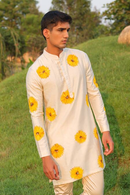 House Of Koa_Off White Chanderi, Cotton Satin Sunflower Hand Painted Kurta With Pant _at_Aza_Fashions