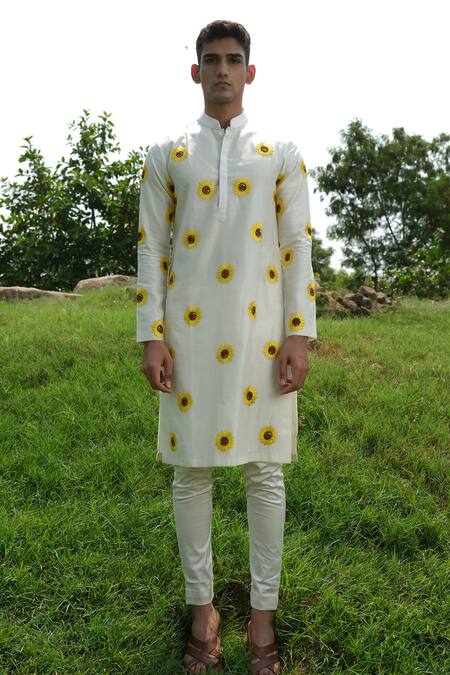 Shop_House Of Koa_Off White Chanderi, Cotton Satin Sequins, Embroidery Sunflower Kurta With Pant _Online_at_Aza_Fashions