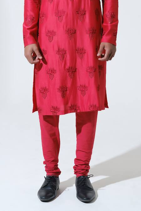 House Of Koa Red Chanderi, Cotton Satin Embroidery Sacred Lout Kurta With Pant Online at Aza Fashions House Of Koa_Red Chanderi, Cotton Satin Embroidery Sacred Lout Kurta With Pant _Online_at_Aza_Fashions