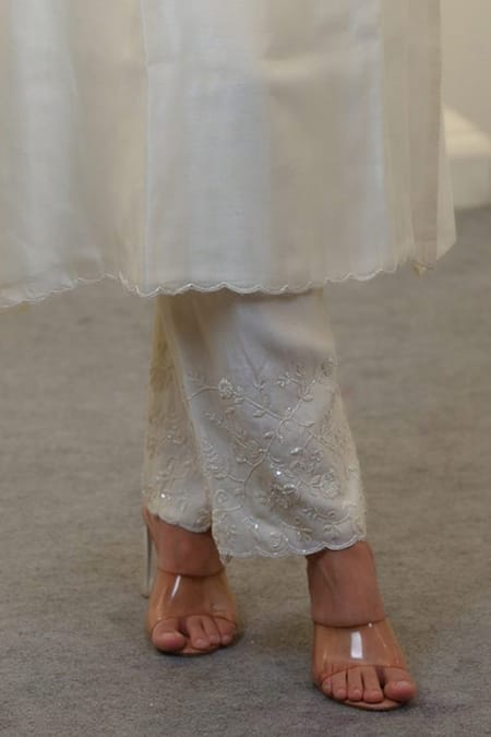 Hasrat By Salma_White Chanderi Embroidery Scallop Kurta With Pant For Kids_Online_at_Aza_Fashions