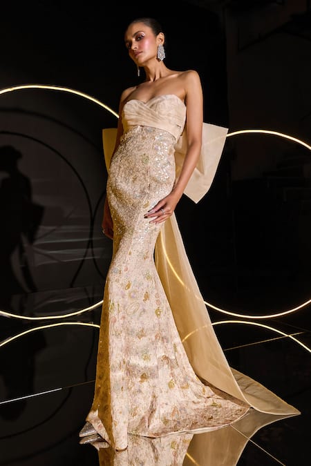 Shop Ohaila Khan Multi Color Organza, Polyamide Sequins, Astrid Hand Embellished Bow Gown Online at Aza Fashions Shop_Ohaila Khan_Multi Color Organza, Polyamide Sequins, Astrid Hand Embellished Bow Gown _Online_at_Aza_Fashions