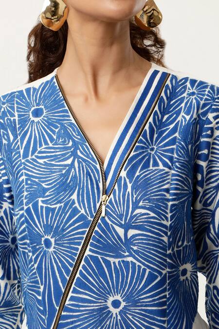 Buy_Jajaabor_Ivory Cotton, Chanderi, Linen Cut Work V-neck Floral Asymmetric Kurta With Pant 