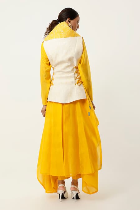 Jajaabor Draped Collar Cutwork Jacket With Kurta Set 