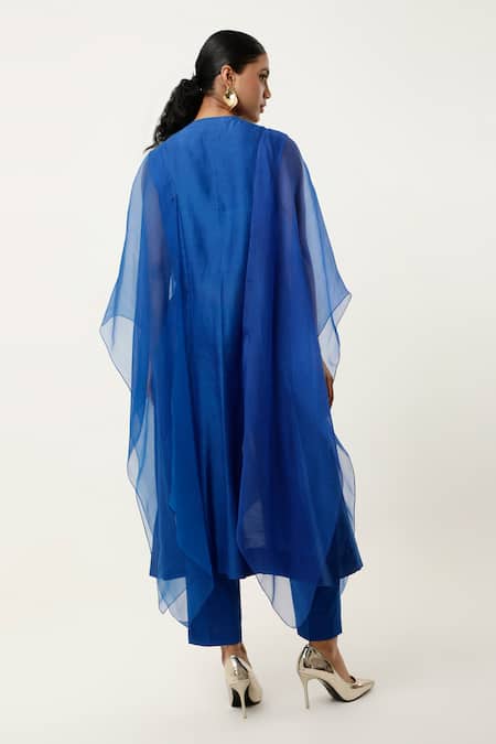 Jajaabor Floral Embroidered Yoke Kurta With Pant 