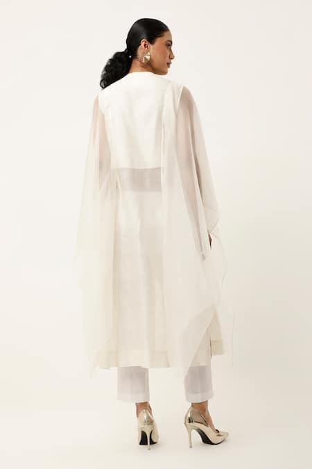 Jajaabor Flora Embroidered Yoke Kurta With Pant 