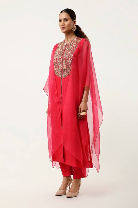 Shop Jajaabor Pink Organza, Satin, Embroidery Round Neck Cape Kurta With Pant Shop_Jajaabor_Pink Organza, Satin, Embroidery Round Neck Cape Kurta With Pant