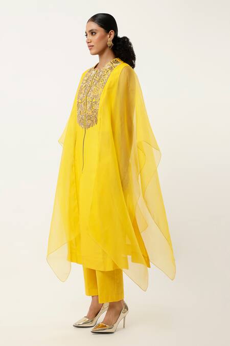 Jajaabor Yellow Organza, Satin, , Chanderi Gold Cape Kurta With Pant Online at Aza Fashions Jajaabor_Yellow Organza, Satin, , Chanderi Gold Cape Kurta With Pant _Online_at_Aza_Fashions