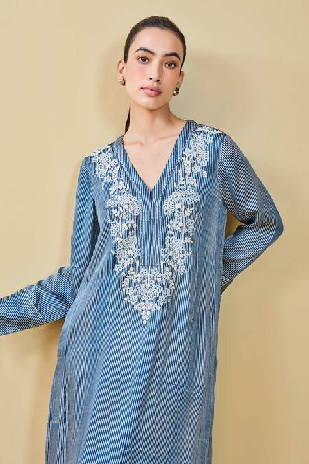 Buy Grassroot By Anita Dongre Blue Modal Satin Hand Block Print Stripe V Neck Stream Kaftan Online at Aza Fashions Buy_Grassroot By Anita Dongre_Blue Modal Satin Hand Block Print Stripe V Neck Stream Kaftan_Online_at_Aza_Fashions