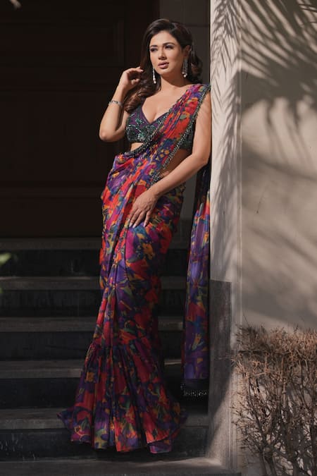 Seeaash Purple Soft Organza Printed Rang Leaf Neck Pre-draped Saree With Blouse 