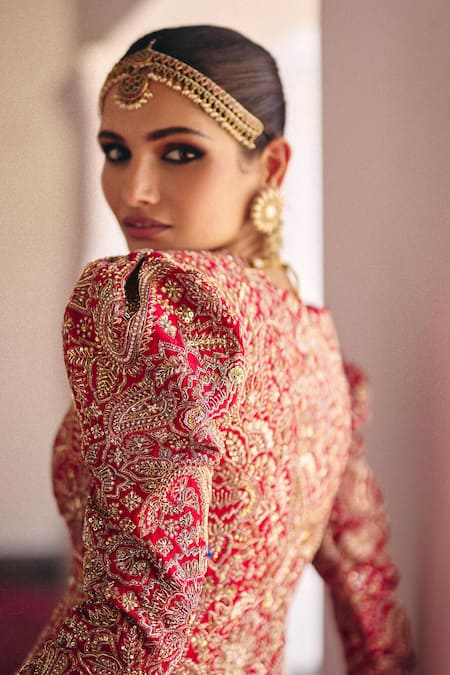 Mrunalini Rao_Red , Chanderi Naavah Kashmiri Bloom Embroidered Jacket With Lehenga _at_Aza_Fashions