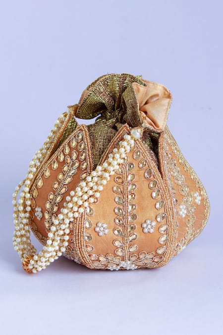 The Tan Clan Sindh Leaf Embroidered Potli