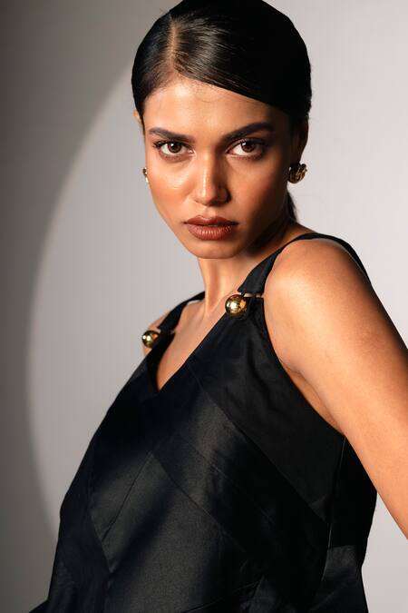 Shop_Karishma Kajaria_Black , Satin, Silk Brooches V-neck Patchwork Flared Top _Online_at_Aza_Fashions