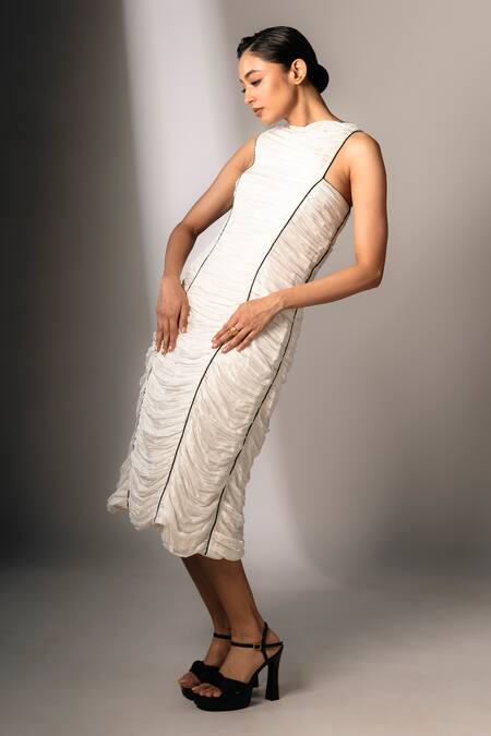 Buy_Karishma Kajaria_White Silk, Cotton Crew Neck Solid Pleated Midi Dress _Online_at_Aza_Fashions