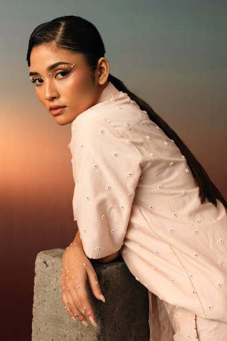 Karishma Kajaria_Pink Cotton, Silk Pearls, Embroidery Collared Floral Shirt With Pant _at_Aza_Fashions