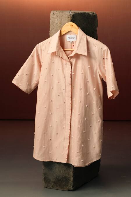 Karishma Kajaria_Pink Cotton Silk Hand Embroidery Floral Collar Shirt _at_Aza_Fashions