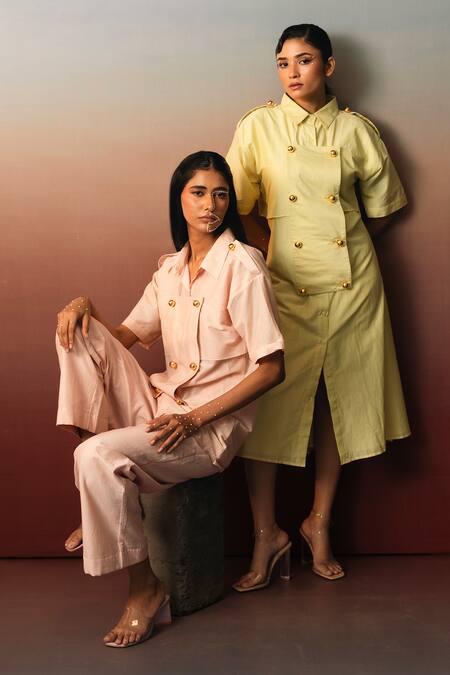 Buy_Karishma Kajaria_Pink Cotton, Silk Collared Panelled Flap Shirt 