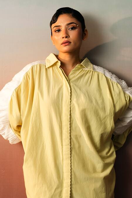 Karishma Kajaria_Green Cotton, Silk Beads Collared Pleated Shirt With Shorts _Online_at_Aza_Fashions