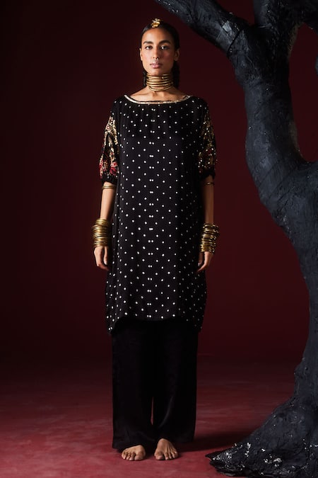 Shop 5elements Black Modal Satin Woven Bandhani Boat Neck Indrina Tunic And Draped Pant Set at Aza Fashions Shop_5elements_Black Modal Satin Woven Bandhani Boat Neck Indrina Tunic And Draped Pant Set _at_Aza_Fashions