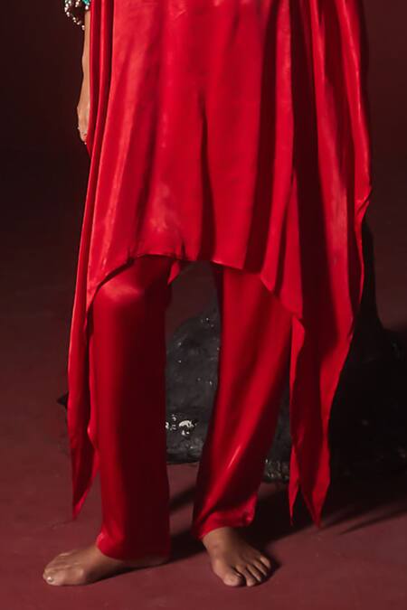 Shop 5elements Red Modal Saturn Woven Bead V Bhavishya Neckline Embellished Kaftan And Pant Set Online at Aza Fashions Shop_5elements_Red Modal Saturn Woven Bead V Bhavishya Neckline Embellished Kaftan And Pant Set _Online_at_Aza_Fashions