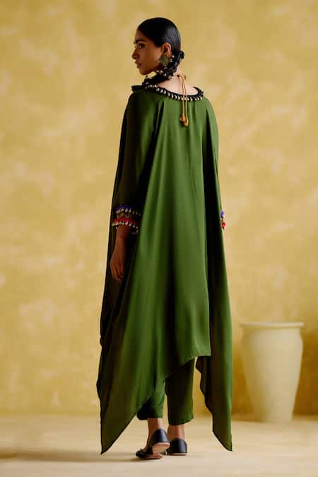 Shop 5elements Green Modal Saturn Woven Bead V Neck Bhavishya Threadwork Kaftan And Pant Set at Aza Fashions Shop_5elements_Green Modal Saturn Woven Bead V Neck Bhavishya Threadwork Kaftan And Pant Set _at_Aza_Fashions