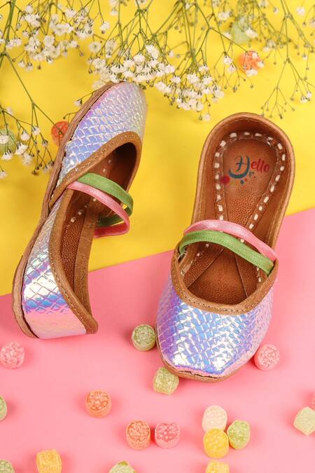 Buy_Hello JR_Silver Rainbow Quilted Pattern Juttis _Online_at_Aza_Fashions