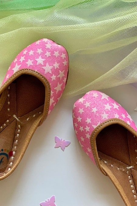 Hello JR Starry Embroidered Juttis 
