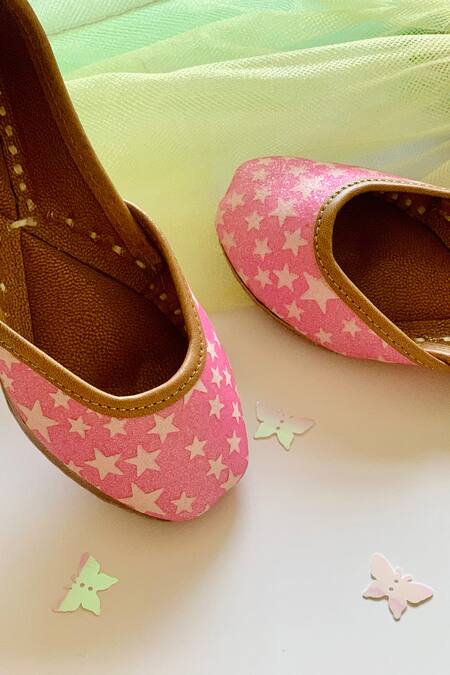 Hello JR_Pink Starry Embroidered Juttis _Online_at_Aza_Fashions