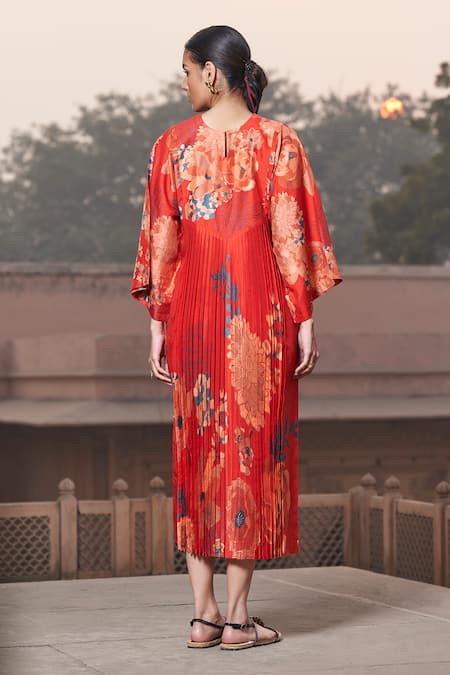 Shop Archana Shah Red Embroidery, Sequins Round Neck Floral Digital Print Kimono Dress at Aza Fashions Shop_Archana Shah_Red Embroidery, Sequins Round Neck Floral Digital Print Kimono Dress _at_Aza_Fashions