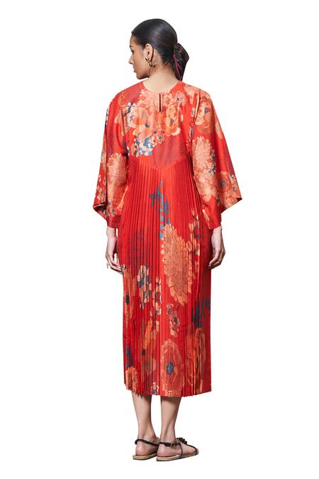Buy Archana Shah Red Embroidery, Sequins Round Neck Floral Digital Print Kimono Dress Online at Aza Fashions Buy_Archana Shah_Red Embroidery, Sequins Round Neck Floral Digital Print Kimono Dress _Online_at_Aza_Fashions