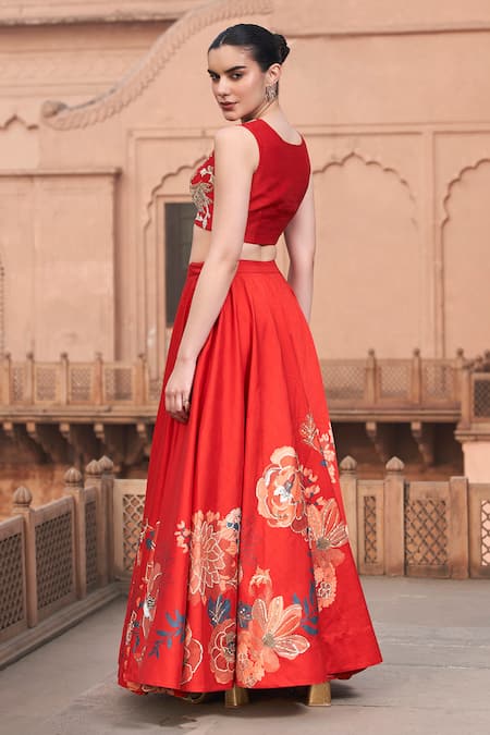 Shop Archana Shah Red Bamboo, Silk Sequins, Zari, Embroidery V-neck Blouse And Lehenga Set at Aza Fashions Shop_Archana Shah_Red Bamboo, Silk Sequins, Zari, Embroidery V-neck Blouse And Lehenga Set _at_Aza_Fashions