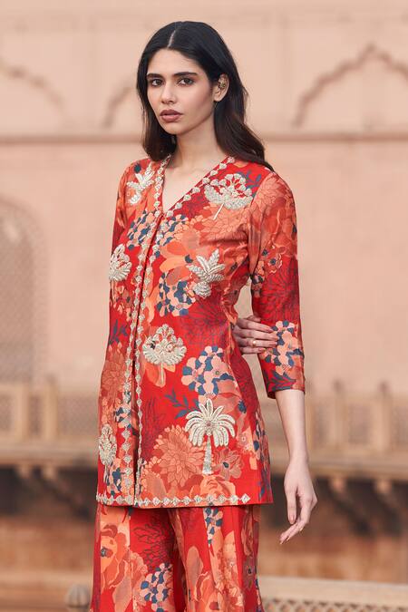 Buy Archana Shah Red Silk Zari, Mirrors, Embroidery V-neck Flower Print Kurta And Sharara Set Online at Aza Fashions Buy_Archana Shah_Red Silk Zari, Mirrors, Embroidery V-neck Flower Print Kurta And Sharara Set _Online_at_Aza_Fashions