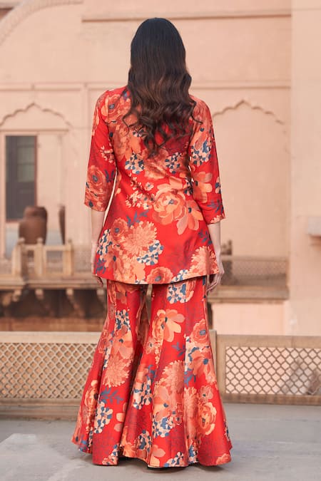 Shop Archana Shah Red Silk Zari, Mirrors, Embroidery V-neck Flower Print Kurta And Sharara Set at Aza Fashions Shop_Archana Shah_Red Silk Zari, Mirrors, Embroidery V-neck Flower Print Kurta And Sharara Set _at_Aza_Fashions
