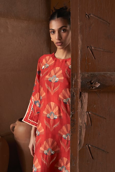 Buy Archana Shah Red Silk Sequins Round Neck Shell Print Kurta And Pant Set Online at Aza Fashions Buy_Archana Shah_Red Silk Sequins Round Neck Shell Print Kurta And Pant Set _Online_at_Aza_Fashions