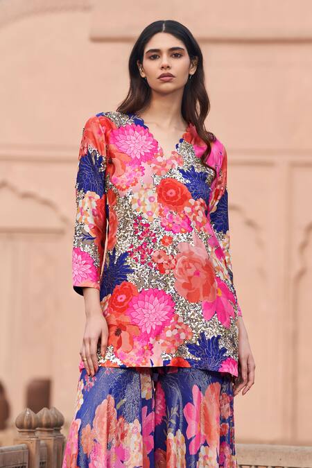 Archana Shah Blue Brocade, Silk Embroidery, Zari Scoop Flower Pattern Kurta And Sharara Set at Aza Fashions Archana Shah_Blue Brocade, Silk Embroidery, Zari Scoop Flower Pattern Kurta And Sharara Set _at_Aza_Fashions
