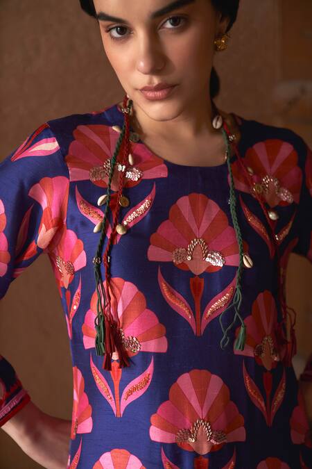 Archana Shah Blue Silk Sequins Round Neck Shell Pattern Kurta And Pant Set at Aza Fashions Archana Shah_Blue Silk Sequins Round Neck Shell Pattern Kurta And Pant Set _at_Aza_Fashions