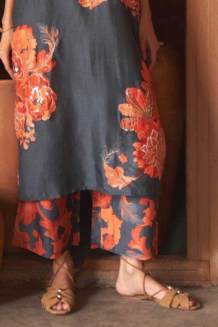 Shop Archana Shah Green Bamboo, Silk Sequins, Embroidery Floral Pattern Kurta And Straight Pant Set Online at Aza Fashions Shop_Archana Shah_Green Bamboo, Silk Sequins, Embroidery Floral Pattern Kurta And Straight Pant Set _Online_at_Aza_Fashions