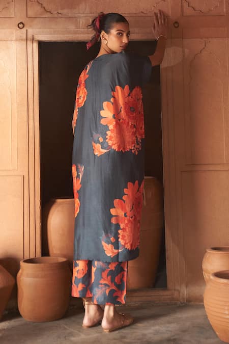 Shop Archana Shah Green Bamboo, Silk Sequins, Embroidery Floral Pattern Kurta And Straight Pant Set at Aza Fashions Shop_Archana Shah_Green Bamboo, Silk Sequins, Embroidery Floral Pattern Kurta And Straight Pant Set _at_Aza_Fashions