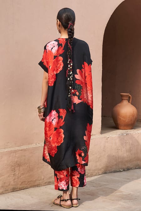 Shop Archana Shah Black Bemberg Silk Printed Florette Round Kurta And Pant Set at Aza Fashions Shop_Archana Shah_Black Bemberg Silk Printed Florette Round Kurta And Pant Set _at_Aza_Fashions